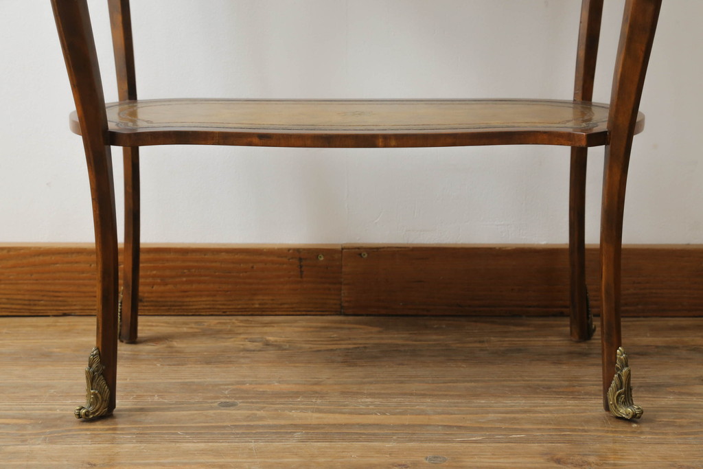 中古　イギリス　メートランドスミス(MAITLAND SMITH)　細部まで拘りあるデザインが素敵なサイドテーブル(コンソールテーブル、飾り棚、花台、英国、店舗什器)(R-075404)