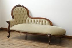 イギリスビンテージ　マホガニー材　優雅なデザインが目を惹くシェーズロング(カウチソファ、長椅子、2人掛けソファ、2P、二人掛け、英国、ヴィンテージ)(R-075397)