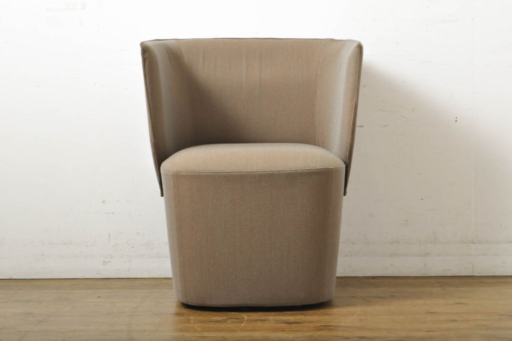 中古　展示品　超美品　arflex(アルフレックス)　BRERA(ブレラ)　シンプルモダンなデザインが魅力のラウンジチェア(1人掛けソファ、1P、回転イス、椅子)(定価約26万円)(R-061227)