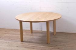 ヴィンテージ家具　北欧ビンテージ　G-PLAN(ジープラン)　チーク材　温かみのある木味のネストテーブル(サイドテーブル)(R-037893)