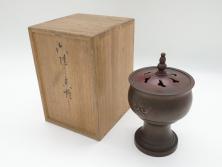 大正〜昭和初期　青磁　植木鉢(陽刻)(R-046164)