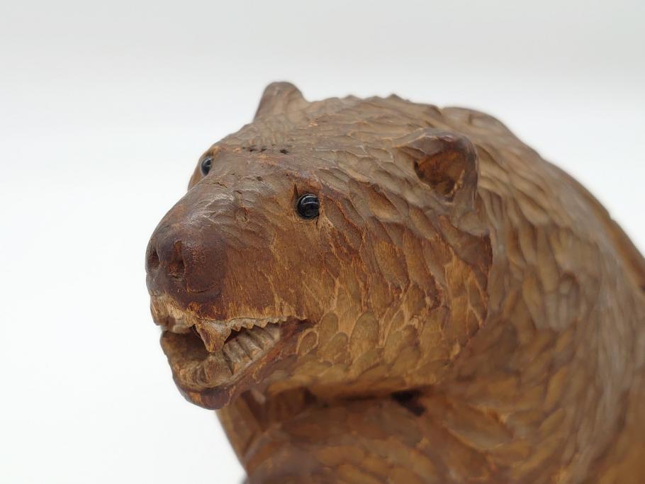 銘無し　木のぬくもりが感じられる木彫りの熊(くま、クマ、木彫、置物、ディスプレイ)(R-063132)