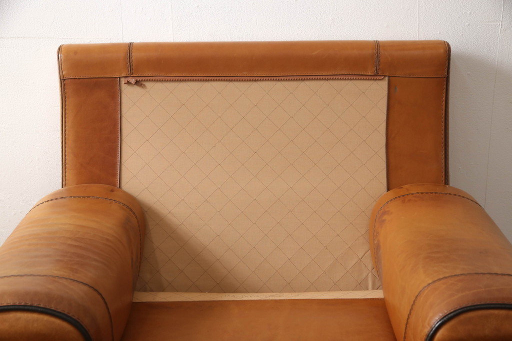 中古　美品!!　イタリア高級家具　BASTEX社　本革　ヴィンテージスタイルのお部屋にぴったりな1人掛けレザーソファ(アームチェア、一人掛けソファ、パーソナルチェア、ラウンジソファ)(R-067324)