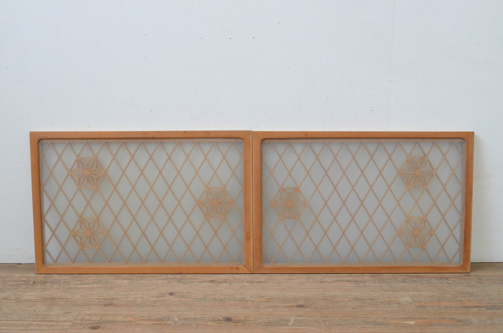 アンティーク建具　上質な和の空間を演出する両面ガラス入りの組子窓2枚セット(ガラス窓、ガラス戸、格子戸、引き戸)(R-068019)