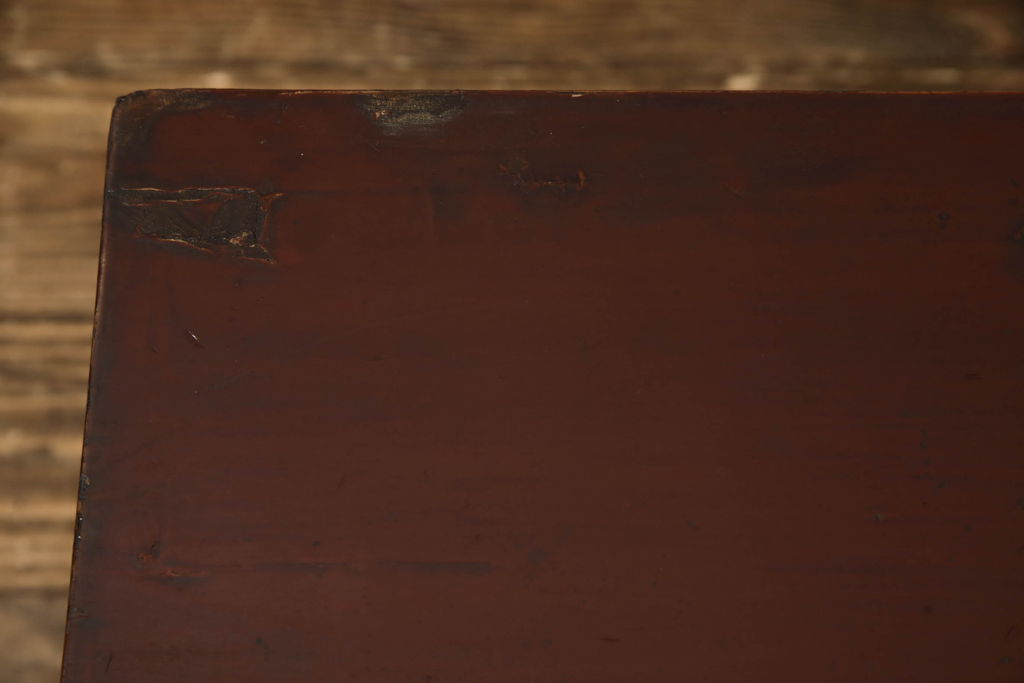 アンティーク家具　李朝　漆塗り　経年を感じる金具の風合いが味わい深い文机(ローボード、テレビ台、AVボード、座机、キャビネット、収納棚、戸棚)(R-060842)