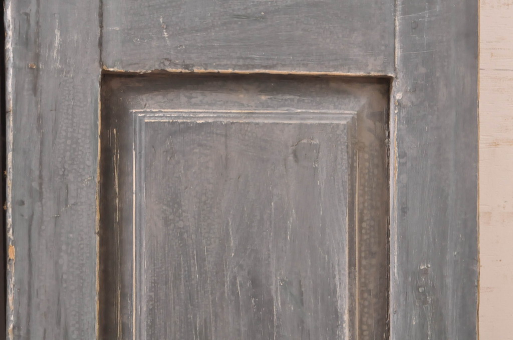 海外アンティーク　ペイント仕上げ限定　凝ったデザインのアイアンフェンス入りの両開きドア1対2枚セット(建具、木製扉)(R-068516)