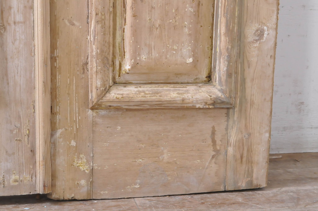 海外アンティーク　ペイント仕上げ限定　パイン材　アイアンフェンス入りの両開きドア1対2枚セット(建具、木製扉)(R-068512)