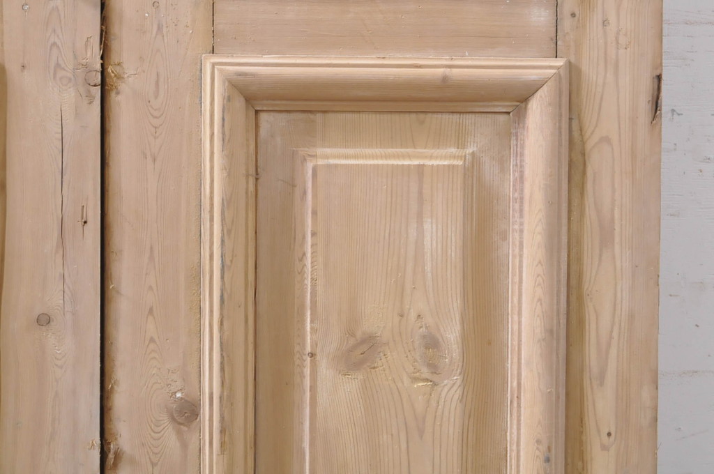 海外アンティーク　パイン材　小洒落たデザインのアイアンフェンス入り両開きドア1対2枚セット(建具、木製扉)(R-068513)