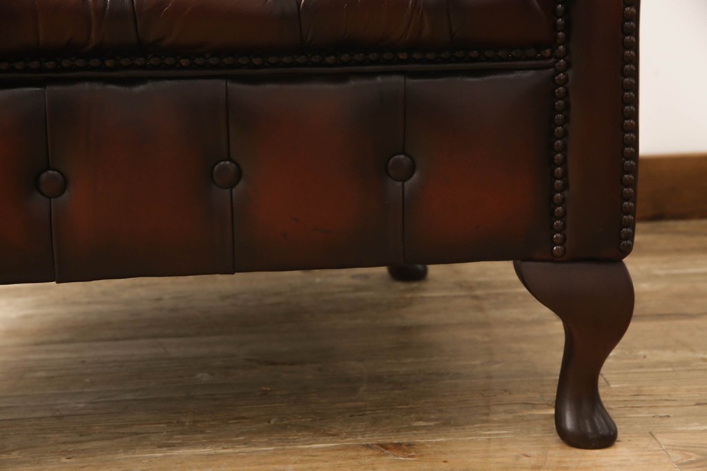 中古　美品　イギリス輸入家具　本革(レザー)　重厚感のある佇まいが魅力的なウイングバックソファ(ウィングバックチェア、チェスターフィールドソファ、アームチェア、1人掛けソファ、1P)(R-063570)