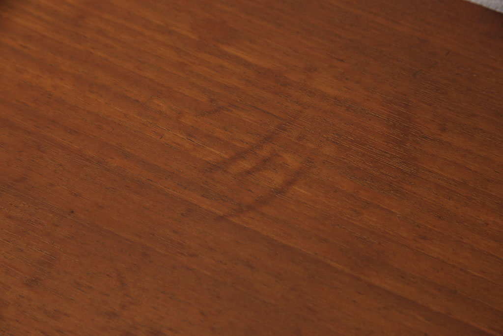 北欧ヴィンテージ　ビンテージ家具　チーク材　スタイリッシュなニーホールデスク(両袖机、在宅ワーク、在宅用ワークデスク)(R-051174)