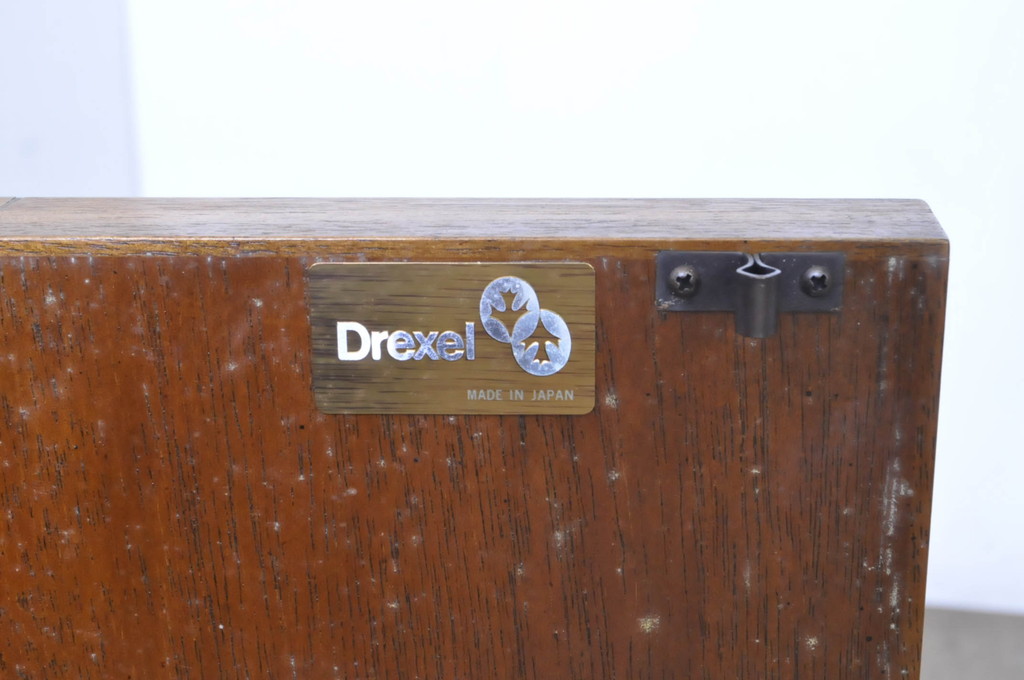 中古　美品　DREXEL HERITAGE(ドレクセルヘリテイジ)　FRANCESCA(フランチェスカ)シリーズ　拡張式の天板が付いたサイドボード(サーバー、カウンター、収納棚)(R-068519)