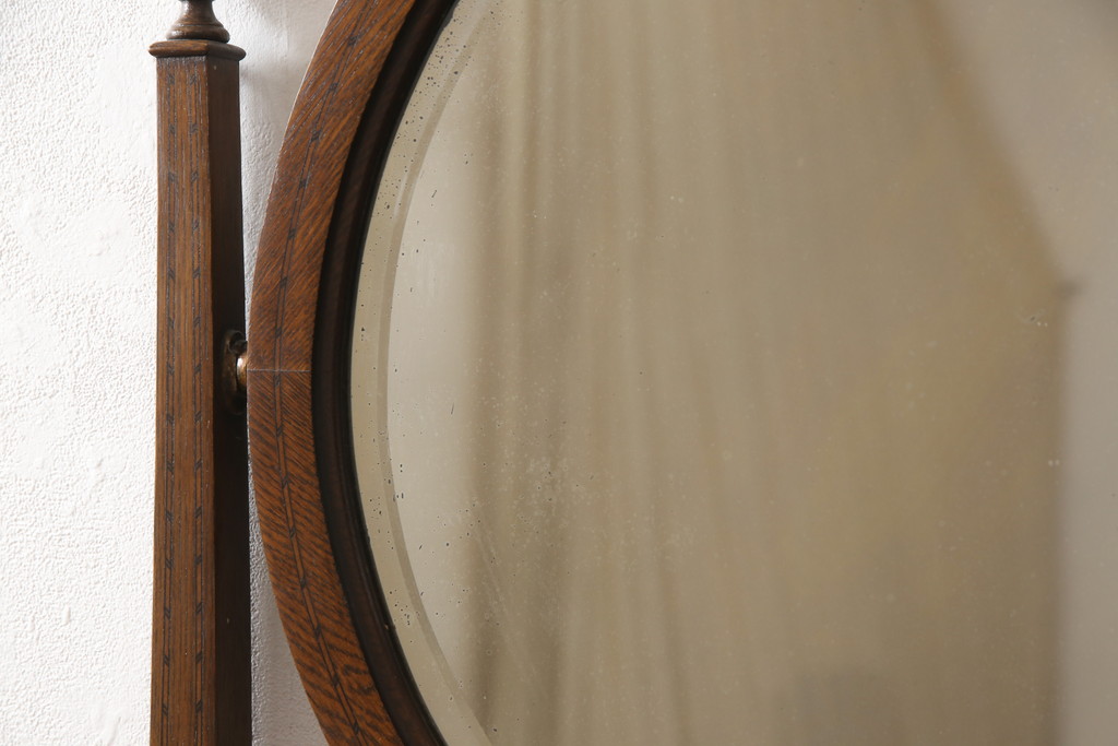 イギリスアンティーク　オーク材　シンプルな中に細やかな意匠が感じられるドレッシングチェスト(ドレッサー、鏡台、ミラー)(R-058294)