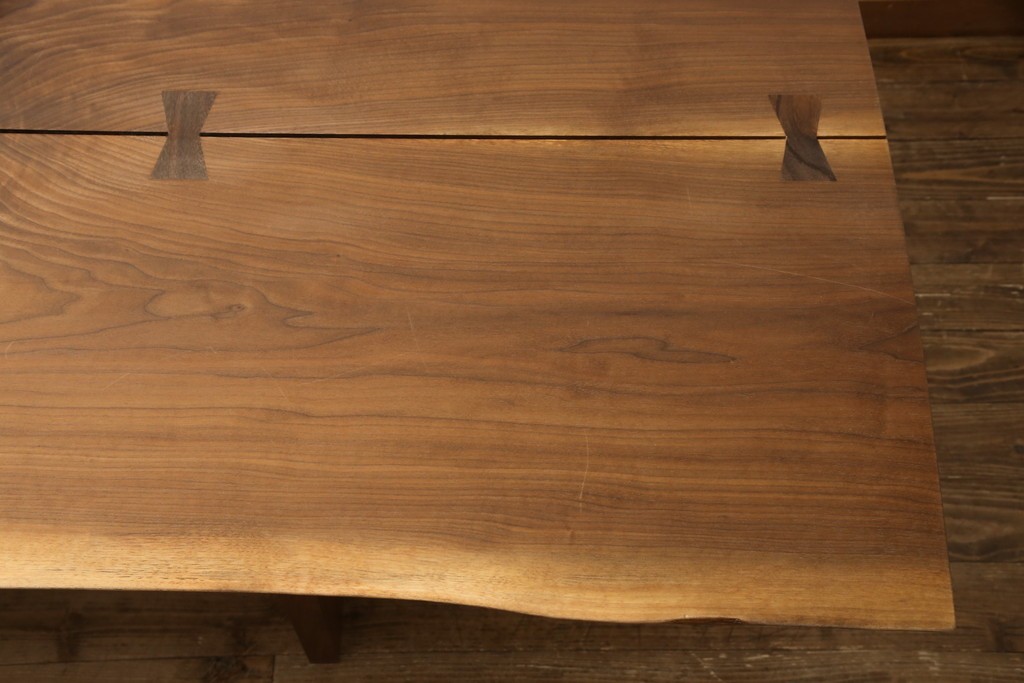 中古　美品　ジョージナカシマ(桜製作所)　MINGUREN(ミングレン)　美しい木目とどっしりとした佇まいが魅力的なダイニングテーブル(定価約120万円)(R-057187)