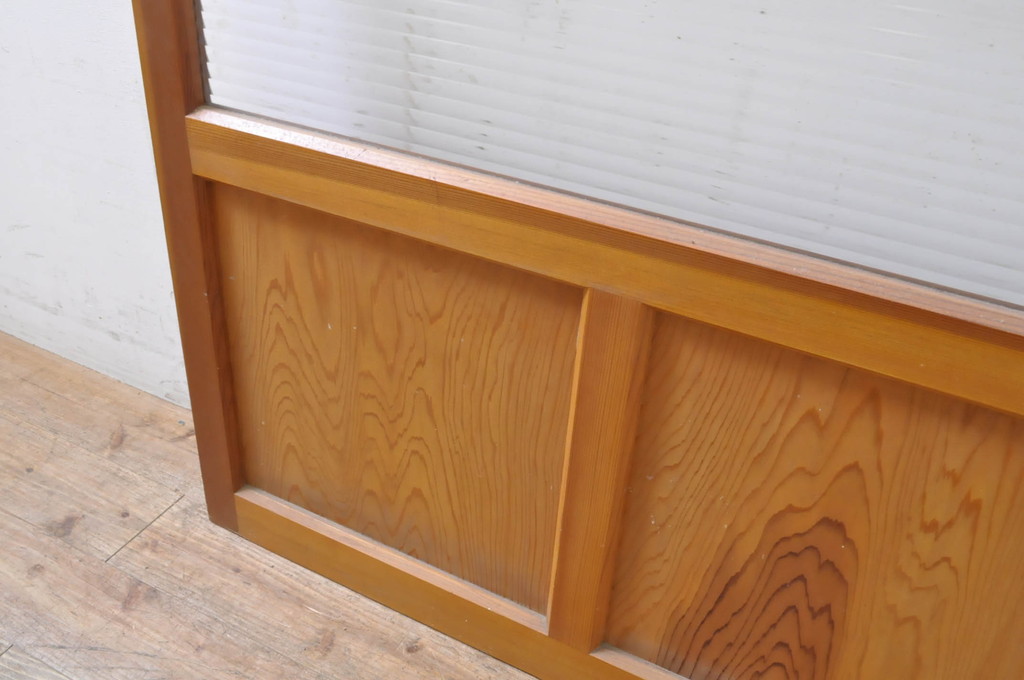 アンティーク建具　レトロな雰囲気を醸し出すモールガラス扉1枚(木製扉、ドア)(R-069163)