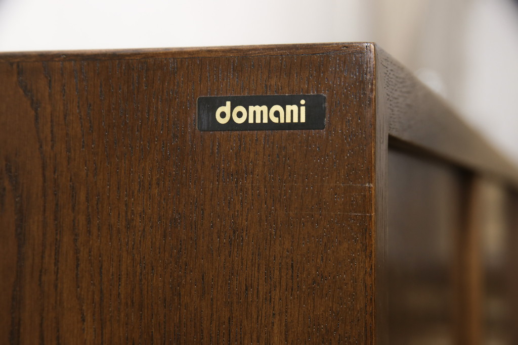 中古　美品　カリモク家具(karimoku)　domani(ドマーニ)　Morganton(モーガントン)　ヒッコリーブラウン　直線的でシンプルなデザインが目を引くサイドボード(ローボード、収納棚、引き出し、サイドキャビネット)(R-057199)