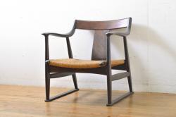 北欧家具　Lloyd's Antiques(ロイズ・アンティークス)取り扱い　Hans J Wegner(ハンス・J・ウェグナー)　GETAMA(ゲタマ)　GE260　オーク材　くつろぎの空間を演出する1人掛けソファ(イージーチェア、アームチェア、椅子、イス)(R-066191)