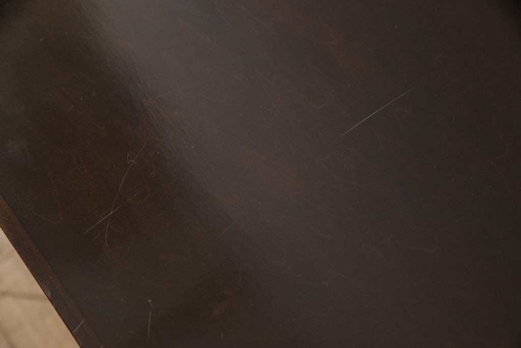 中古　伝統工芸　軽井沢彫り　葡萄の図　繊細な意匠が楽しめる収納棚(戸棚、サイドボード、サイドキャビネット、ローボード)(R-057594)
