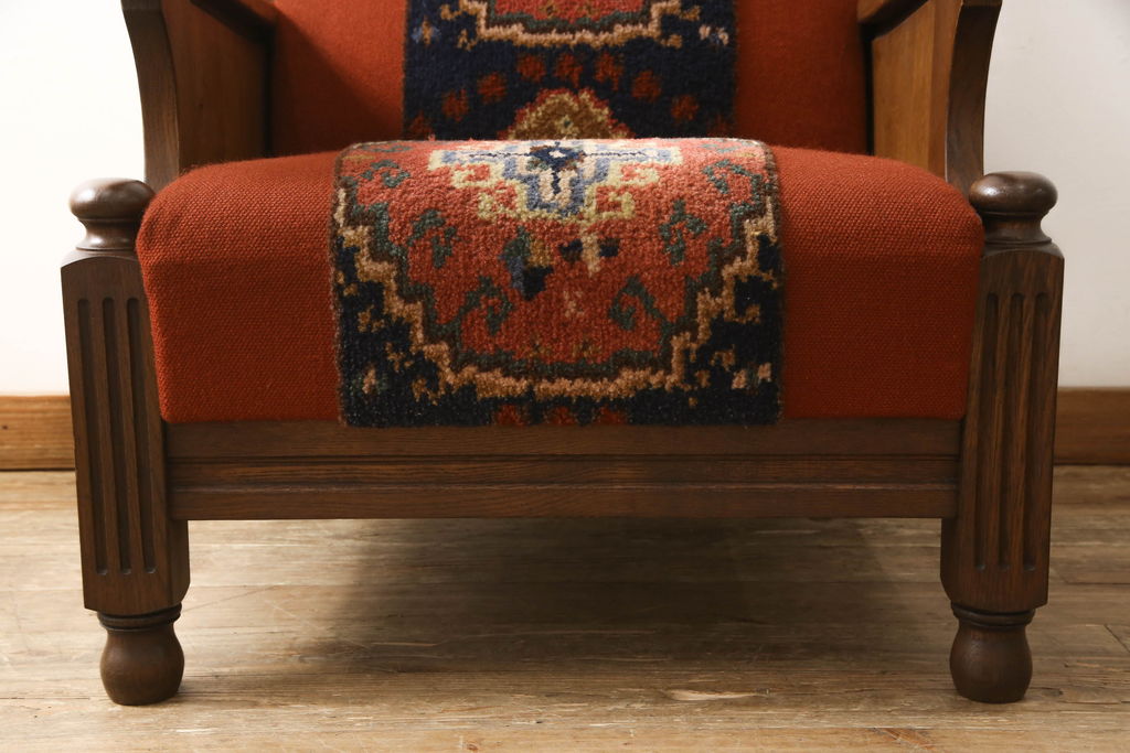 和製ビンテージ　オランダ柄　オーク材　起立木工　重厚でクラシカルな雰囲気と温かみを兼ね備えた1人掛けソファ(アームチェア、椅子、イス、ヴィンテージ)(R-059492)