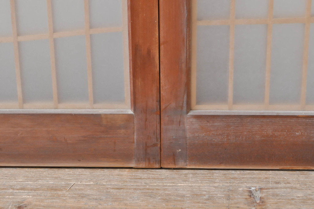 ビンテージ建具　両面ガラス　梅の彫刻入り書院戸(窓)4枚セット(ヴィンテージ、引き戸、ガラス戸)(R-069074)