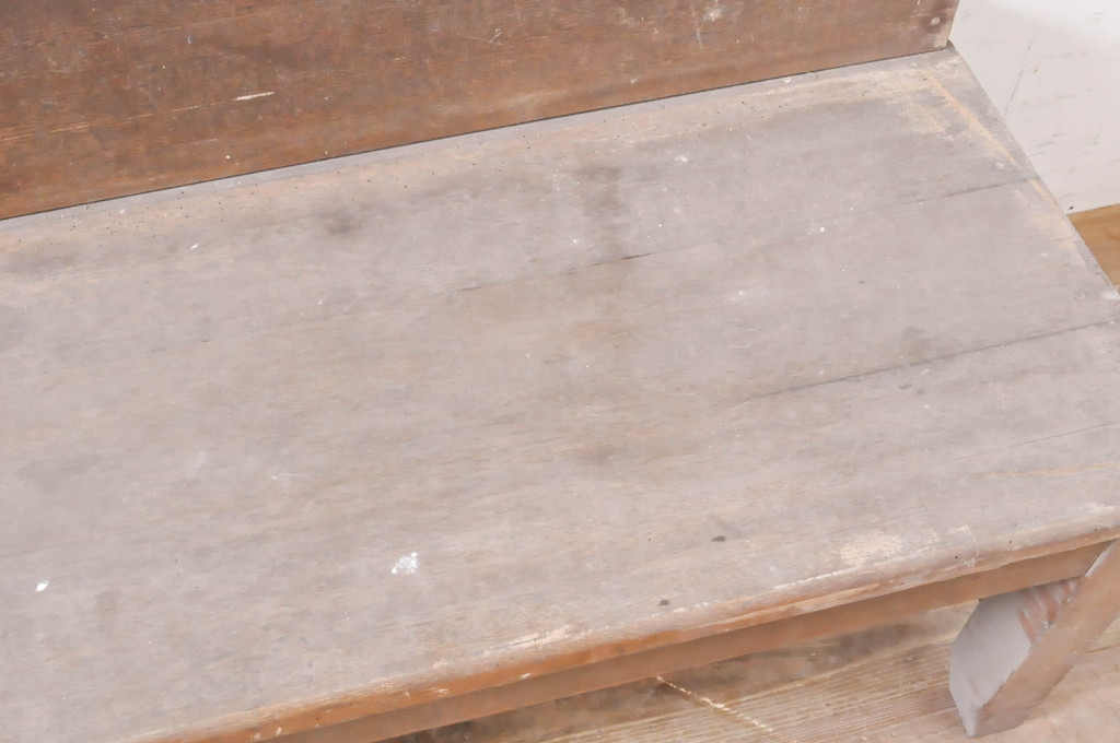 和製アンティーク　レトロな佇まいが魅力の木製ベンチ(長椅子、長イス、板座チェア、2人掛け、3人掛け)(R-066865)
