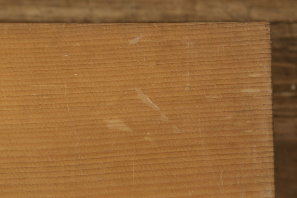 和製アンティーク　昭和初期　もみの木一枚板　レトロな雰囲気漂う組み立て式裁ち板(モミの木、組立式、ローテーブル、センターテーブル、テレビ台、作業台、飾り台、陳列台)(R-060995)