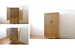 アンティーク家具　和製アンティーク　栗材　木の風合いが楽しめる小振りな戸棚(茶箪笥、収納棚)