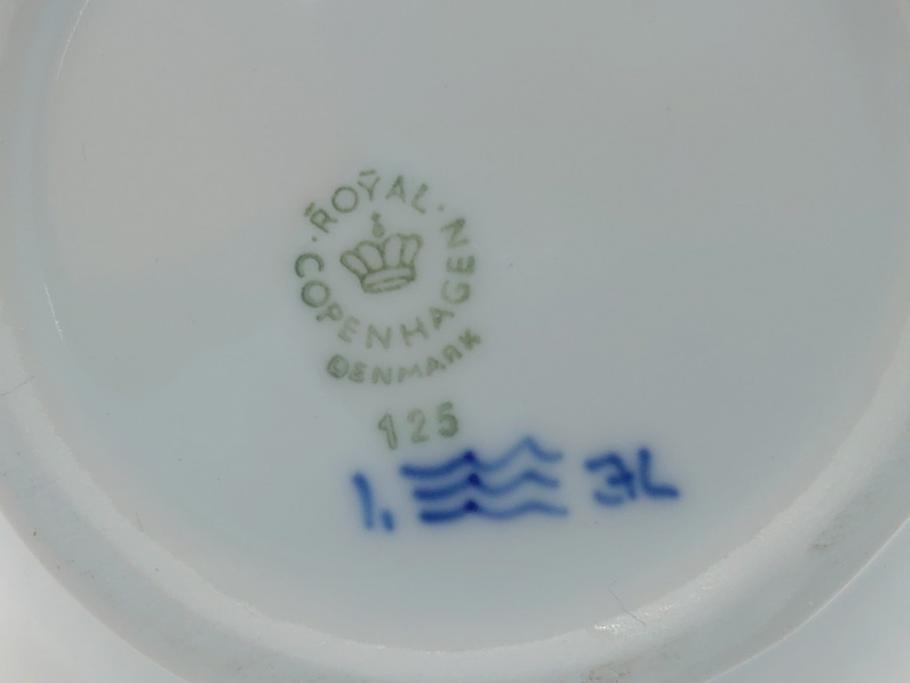 デンマーク　ROYAL　COPENHAGEN(ロイヤルコペンハーゲン)　プリンセス　ブルー　美しいレースの絵付けが優雅さを演出するコーヒーポット(ピッチャー、ティーポット、洋食器)(R-062192)