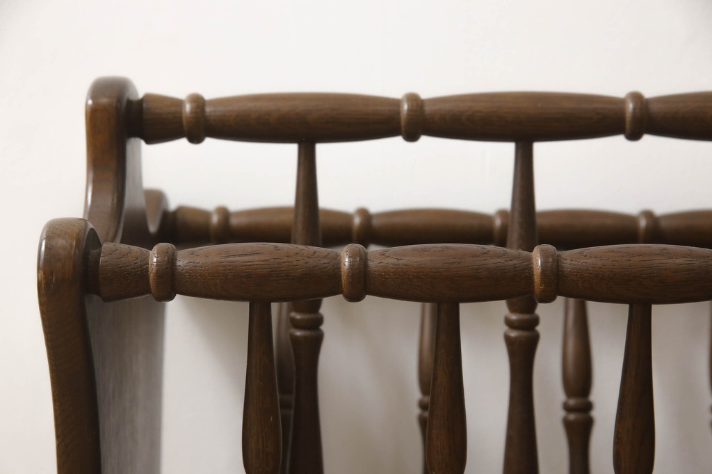 和製ビンテージ　ナラ材　飛騨産業　キツツキマーク　挽物のデザインがおしゃれなマガジンラック(本立て、収納、ヴィンテージ)(R-070009)