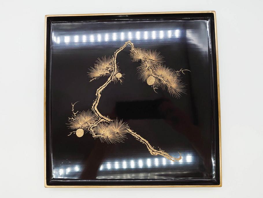 金蒔絵　木製　繊細に描かれた松の沈金が美しいお膳10枚セット(漆器、お盆、和食器)(R-070484)