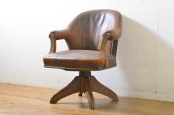イギリスアンティーク　ウォールナット材　繊細なレリーフが目を引くエレガントな佇まいのチェア(バルーンバックチェア、ダイニングチェア、椅子)(R-075817)