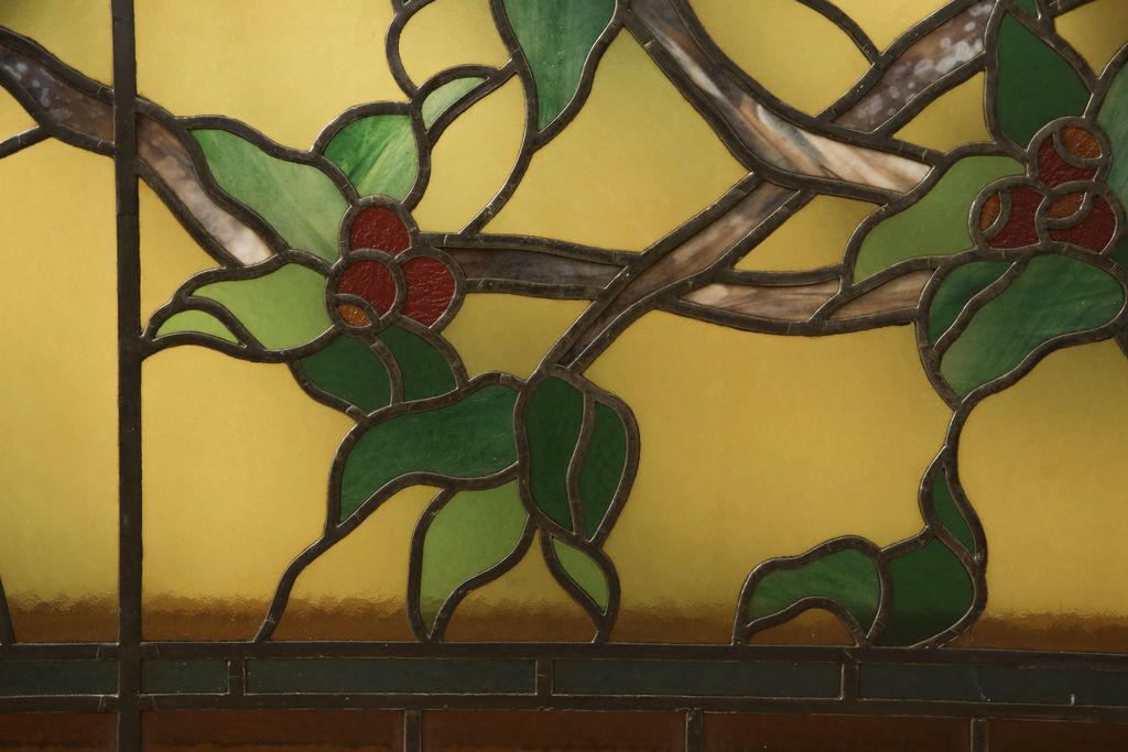 和製アンティーク　華やかな花の図柄が存在感を放つステンドグラス1枚(明り取り、明かり取り、窓)(R-062934)
