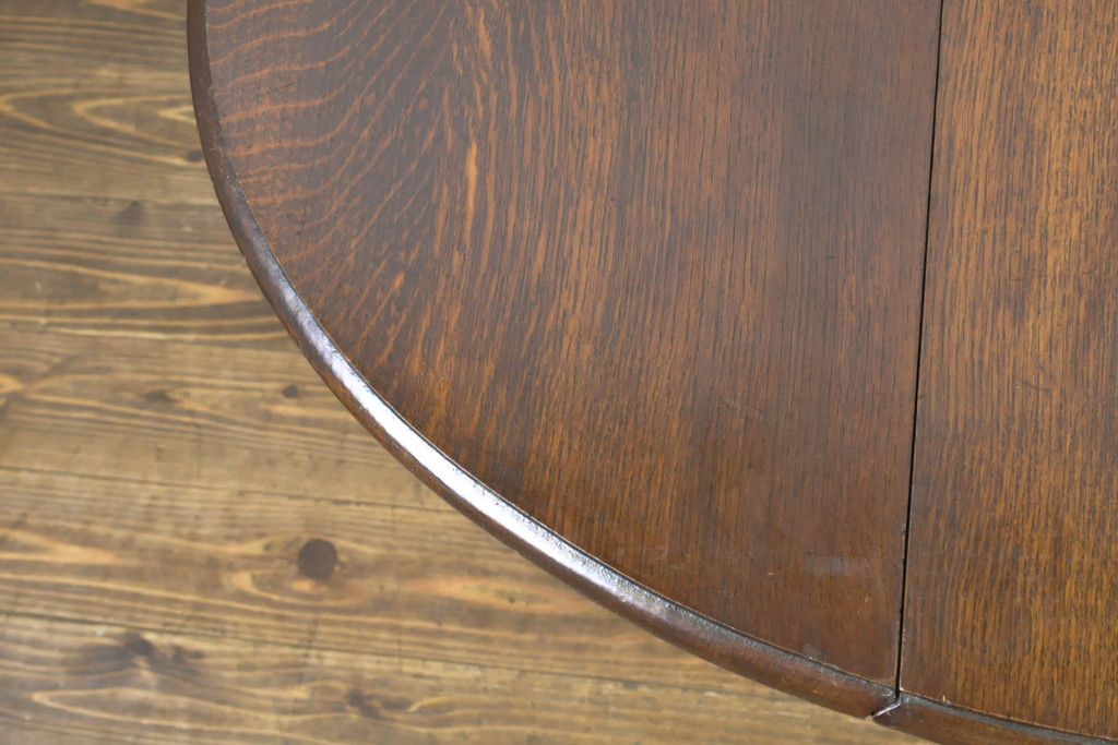 イギリスアンティーク　オーク材　脚のデザインが美しいツイストレッグバタフライテーブル(エクステンションテーブル、ダイニングテーブル、ラウンドテーブル、2人掛け、4人掛け、食卓)(R-063466)