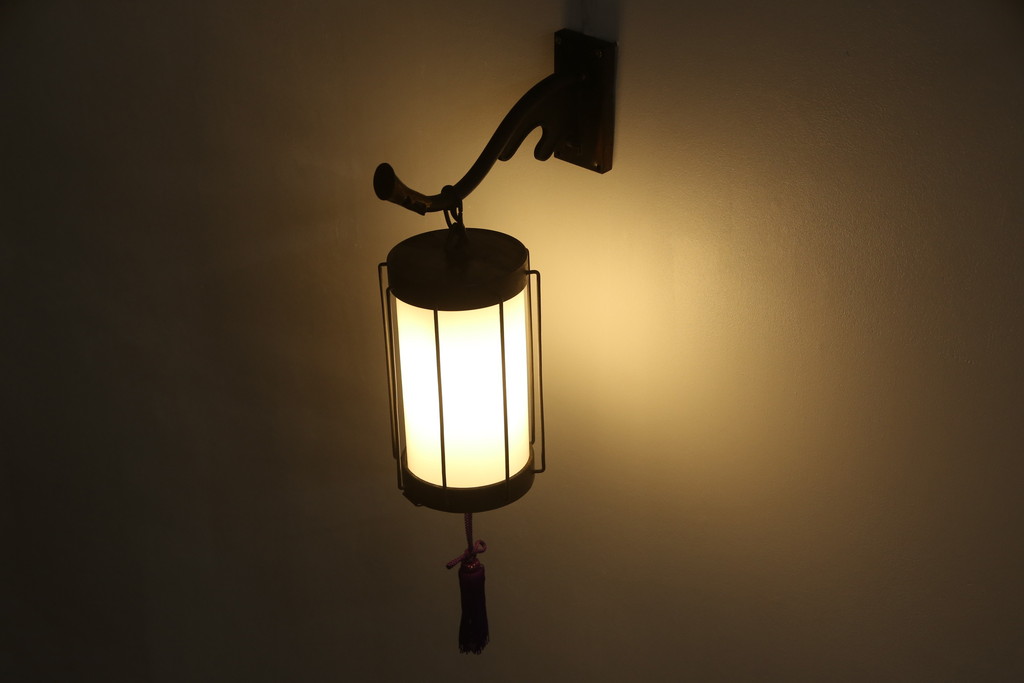 アンティーク照明　和製アンティーク　シャビーな風合いがおしゃれな壁掛け照明(ウォールランプ、壁付け照明)(R-069199)
