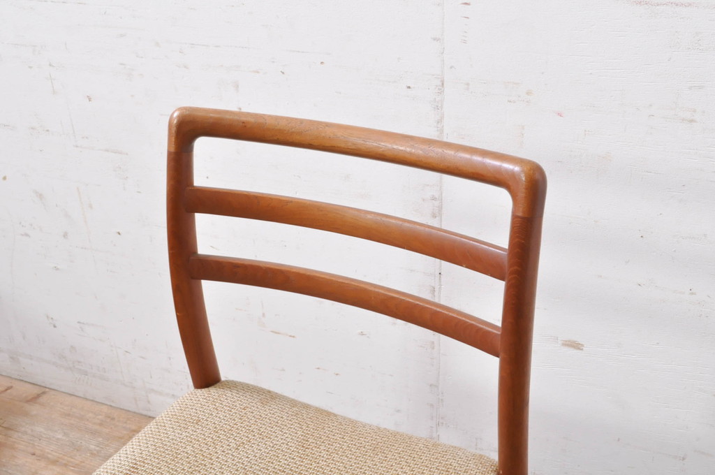 和製ビンテージ　希少　青林製作所　チーク無垢材　北欧スタイルの空間づくりにも活躍するダイニングチェア2脚セット(椅子、イス、ヴィンテージ)(R-069045)