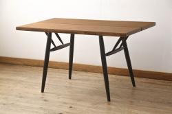 【買取】北欧ビンテージ　希少　フィンランド　ラウカン・プー社製(Laukaan puu)オリジナル　ピルッカテーブル(pirkka)　イルマリ・タピオヴァーラ(Ilmari Tapiovaara)デザイン　サイズ1200　ダイニングテーブルを買取りました。