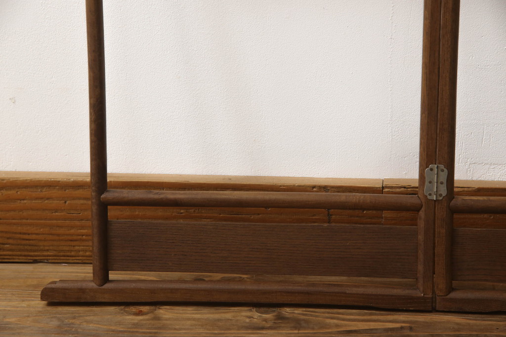 和製アンティーク　総桑材　シンプルなデザインで馴染みやすい小さな衣桁(衣装掛け、タオル掛け)(R-068150)