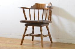 和製ビンテージ　オランダ柄　オーク材　起立木工　重厚でクラシカルな雰囲気と温かみを兼ね備えた1人掛けソファ(アームチェア、椅子、イス、ヴィンテージ)(R-059491)