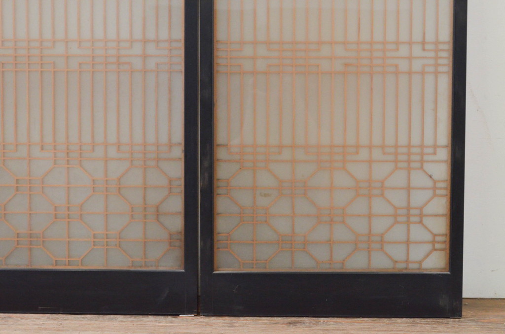 アンティーク建具　両面ガラス　和モダンな雰囲気づくりにおすすめの書院戸4枚セット(窓、組子、引き戸、ガラス戸)(R-068886)