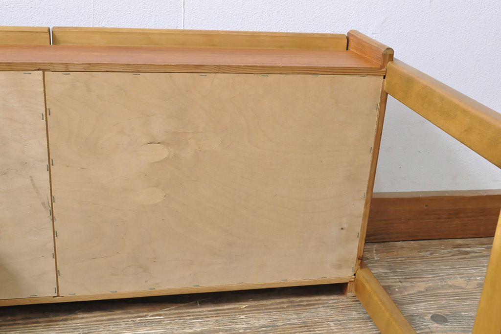 ビンテージ家具　北欧ヴィンテージ　チーク材　フタ付きが珍しく機能的なデスク(机、在宅ワーク、在宅用サイドテーブル)(R-050555)