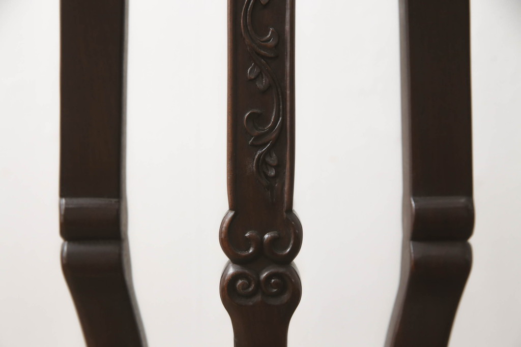 中国アンティーク　唐木　紫檀(シタン)材　スリムなフォルムと品よく施された飾り彫りが魅力の花台(飾り台、ディスプレイ台、サイドテーブル)(R-062356)