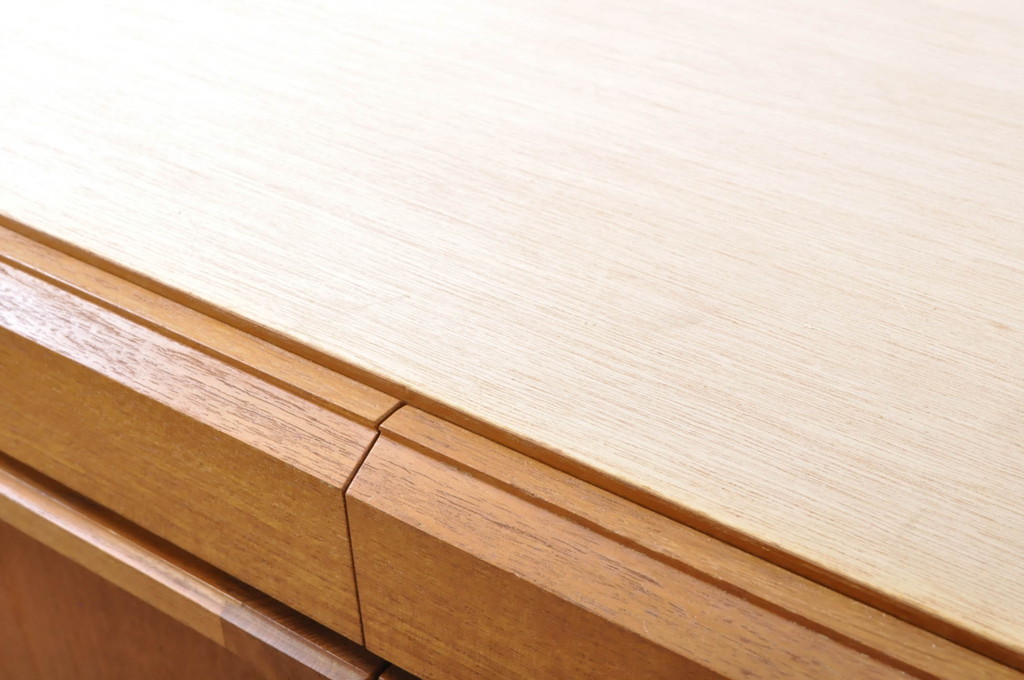 和製ビンテージ　日田工芸　温かみのある木肌が魅力のサイドボード(サイドキャビネット、収納棚、食器棚、戸棚、ヴィンテージ)(R-068984)