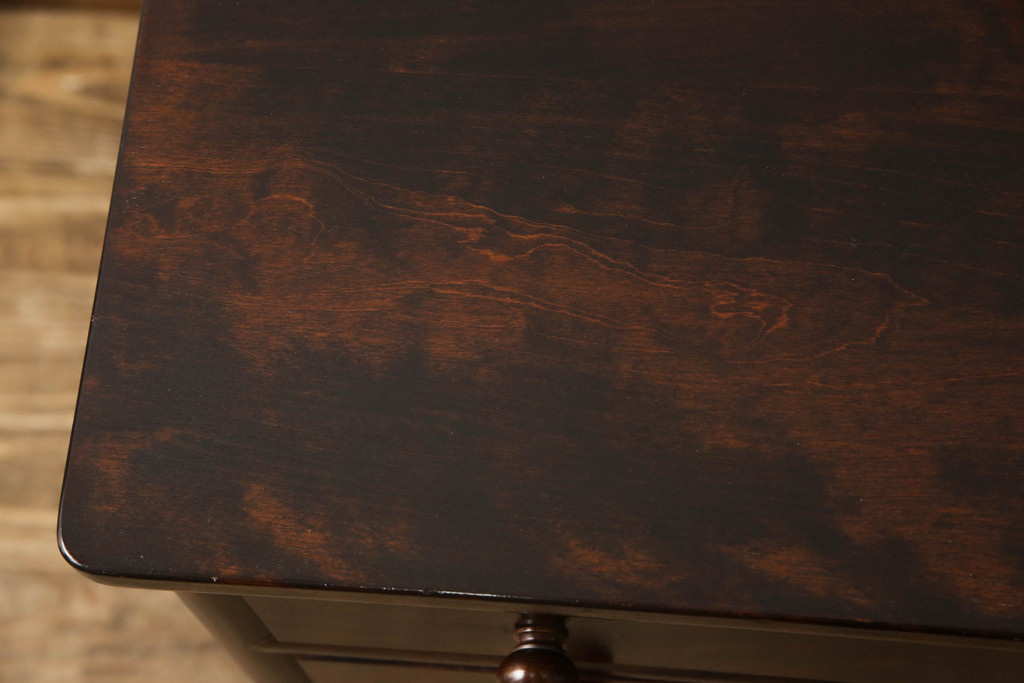 中古　松本民芸家具　末広がりの脚がおしゃれなサイドチェスト(飾り台、サイドテーブル、サイド卓、リビングボード、引き出し)(定価約25万円)(R-063051)