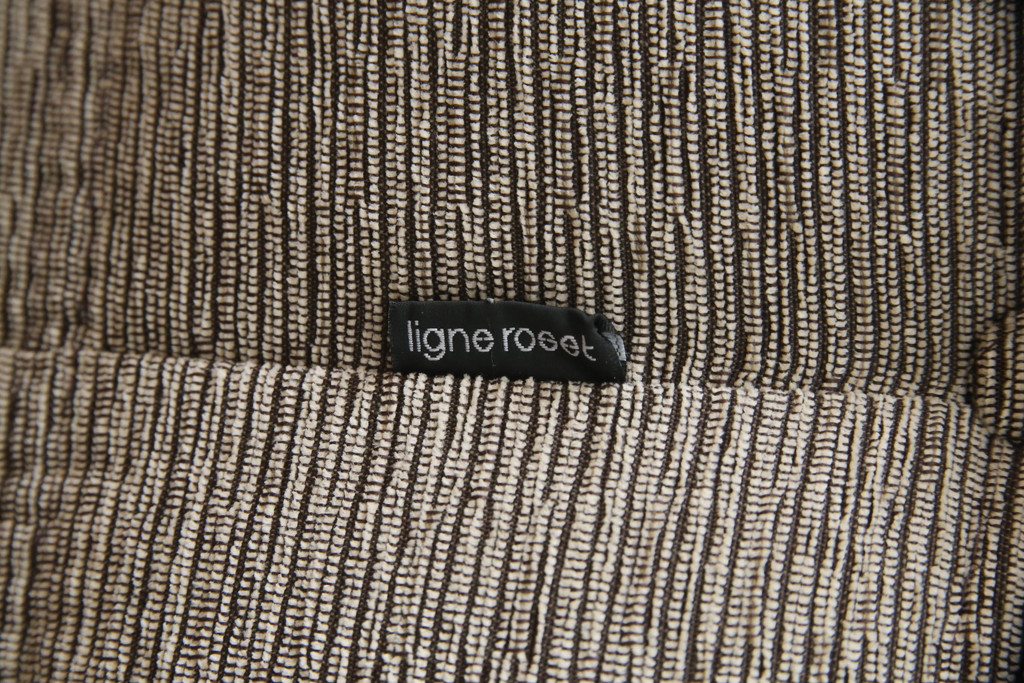 中古　フランス家具　ligne roset(リーン・ロゼ)　ROSETTOGO(ロゼトーゴ)　洗練されたモダンデザインが目を引く二人掛けソファ(2人掛け、ローソファ)(R-068619)