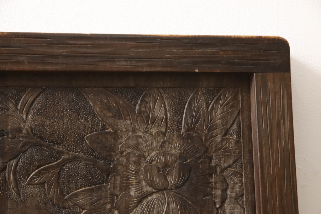 和製ビンテージ　軽井沢彫り　大輪の牡丹の彫刻に目を奪われるベッドフレーム(シングル、すのこ付き、ヴィンテージ)(R-063968)