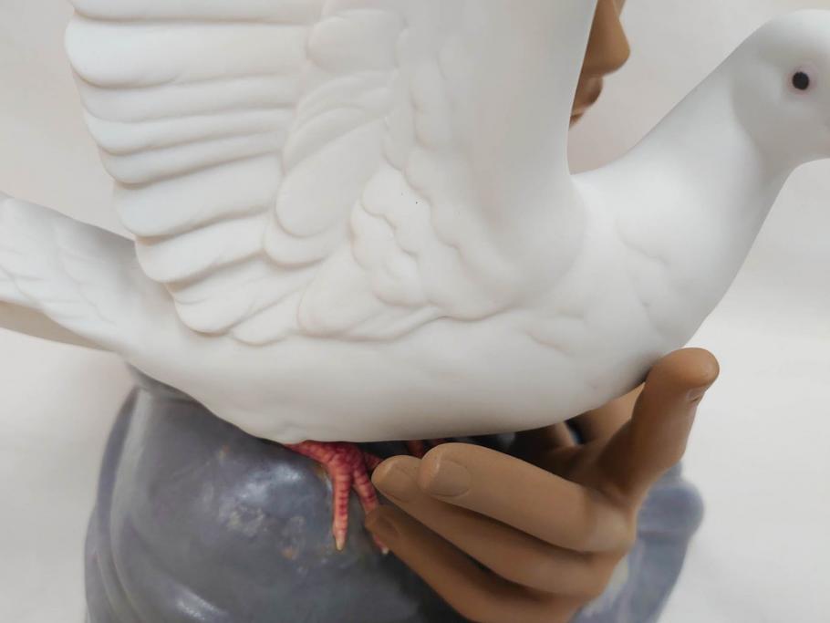 スペイン　リヤドロ　LLADRO　平和の思想　THOUGHTS OF PEACE　約37cm　細部まで丁寧につくられた優美で華麗なフィギュリン(陶器人形、置物、オブジェ、女の子、鳩、箱付き)(R-072476)