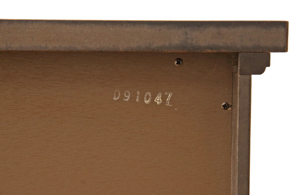 中古　美品　DREXEL HERITAGE(ドレクセルヘリテイジ)　FRANCESCA(フランチェスカ)シリーズ　上品な佇まいのテレビボード(テレビ台、ローボード、収納棚)(定価約98万円)(R-052754)