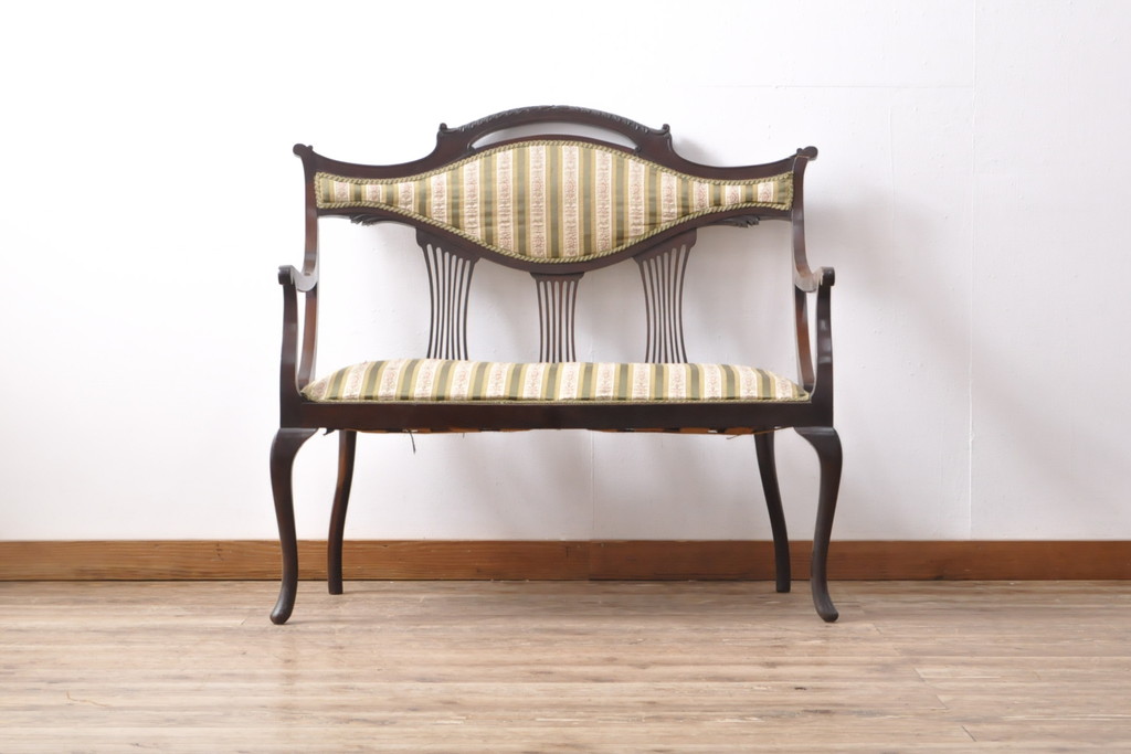 イギリスアンティーク　細身のデザインがエレガントで美しい2人掛けソファ(セティ、ベンチ、長椅子、二人掛けソファ)(R-054517)