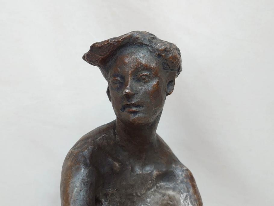 無銘　裸婦像　高さ約35cm　重量約10.52kg　意匠を凝らしたつくりにこだわりが感じられるブロンズ像(置物、オブジェ、女性像、箱なし)(R-073029)