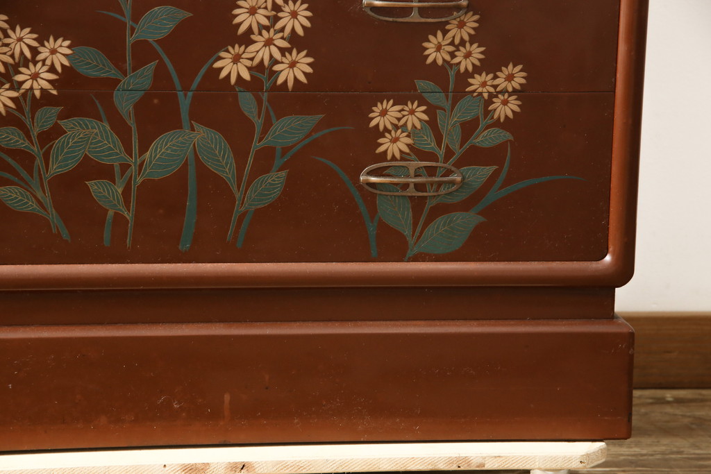 和製ビンテージ　最高級品　総漆塗り　漆絵入り　内部桐材　品のある雰囲気を醸し出す衣装タンス(着物箪笥、和たんす、ヴィンテージ)(R-059710)