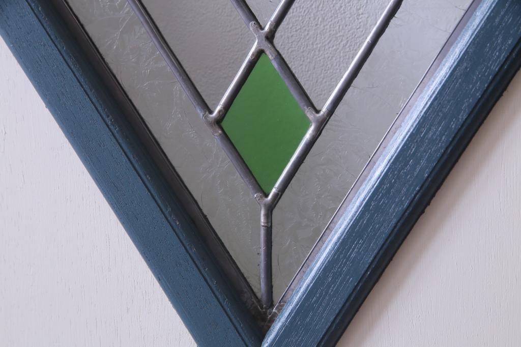 【セミオーダー家具実例】昭和初期のドアをリメイク!緑の色ガラスや結霜ガラス、クリアガラスを使用したラフジュ工房オリジナルのステンドグラスを組み入れました。(木製扉、建具)